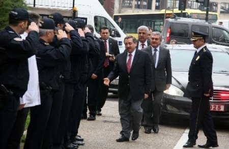 Genel Müdür Köksal: Emniyet Teşkilatında Yanlış Yapanları; Rütbesi, Senesi, Hizmeti Ne Olursa Olsun Temizlemekte Kararlıyız