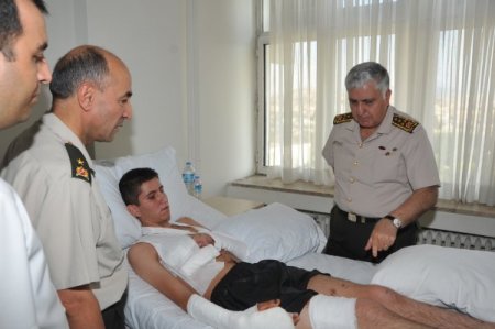 Genelkurmay Başkanı Özel, Tedavi Gören Gazileri Ziyaret Etti