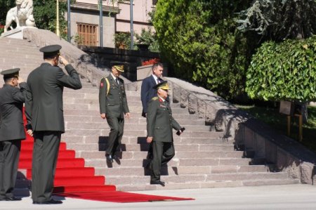 Genelkurmay Başkanı Özel Gölcük'te incelemelerde bulunuyor