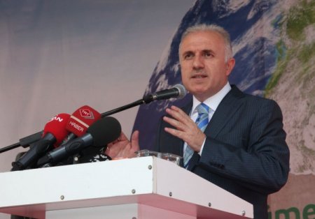 Geri dönüşüm defterleri öğrencilerin yüzünü güldürdü