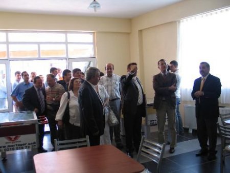 Geyve Meslek Yüksekokulu'nun Kantin, Yemekhane Ve Kütüphanesi Açıldı
