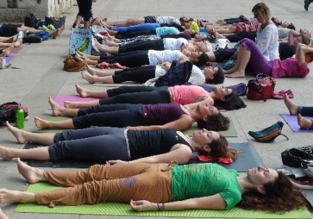 Gezi Parkı’nda yoga yaptılar