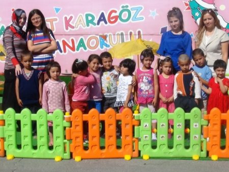 Gezici anaokulu yeniden köy yollarında