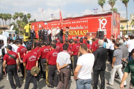Gezici sinema TIR'ı ile Türk sineması Anadolu insanıyla buluştu