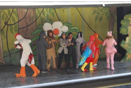 Gezici Tiyatro Ekibi, Yeşil Dünya İle Kozanlı Çocuklarla Buluştu