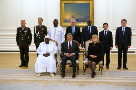 Gine Büyükelçisi, Cumhurbaşkanı Gül'e güven mektubu sundu