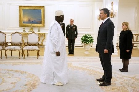 Gine Büyükelçisi, Cumhurbaşkanı Gül'e güven mektubu sundu