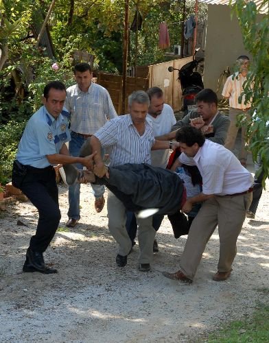 Girdiği Evden İç Çamaşır Çalan Hırsız, İntihara Kalkıştı