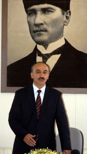 Giresun Üniversitesi'nde Devir Teslim Töreni