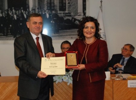 Giresun Üniversitesi’ne ‘Üstün katkı ödülü’