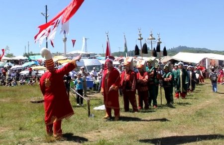 Giresun yaylalarında yiğitler çıktı meydane