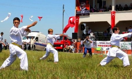 Giresun yaylalarında yiğitler çıktı meydane