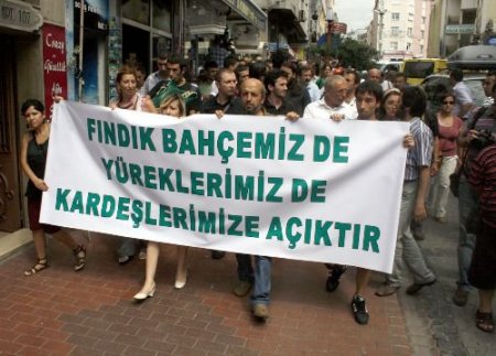 Giresun'a Güneydoğu'dan Gelen Fındık İşçileri İçin Yürüdüler