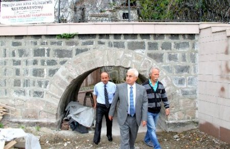 Giresun'da tarihi kaya kilise gün yüzüne çıkarıldı