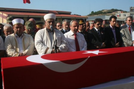 Giresunlu Şehit Piyade Er Yaşar Doymuş Toprağa Verildi