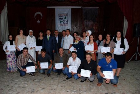 Girişimcilik kursunu bitirenler sertifikalarını aldı