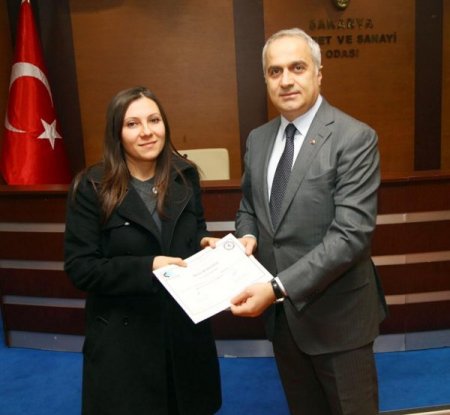 Girişimcilik kursunu tamamlayan 30 kişi sertifikalarını aldı