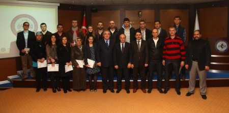 Girişimcilik kursunu tamamlayan 30 kişi sertifikalarını aldı