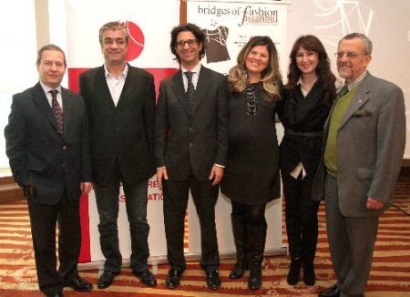 Giyim Sanayicileri Umut Saçtı: Rüzgâr, Türkiye'den Yana Esiyor, Uzakdoğu'dan Kaçan Türkiye'ye Koşuyor