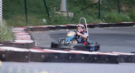 Go-kart pistindeki kaza ucuz atlatıldı