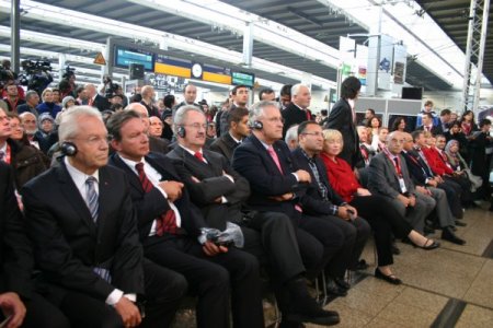Göç Treni İle Münih Garı Tarihi Bir Gün Yaşadı