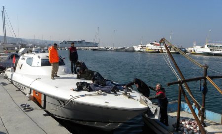 Göçmen kaçakçılığına yönelik tatbikat nefes kesti