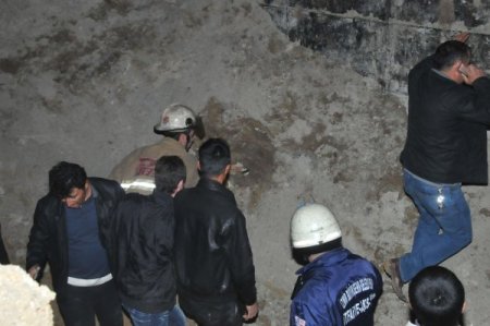 Göçük altında hayatını kaybeden işçi yeni yılı göremedi