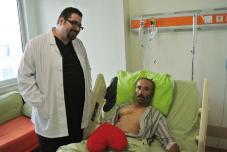 Göğüs kafesi açılmadan kalp ameliyatı yapıldı