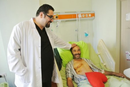 Göğüs kafesi açılmadan kalp ameliyatı yapıldı