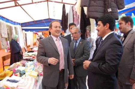GÖKÇE-DER'den fakir öğrenciler yararına kermes