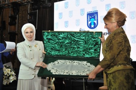 Gökçek’in kutlamasına Emine Erdoğan da katıldı