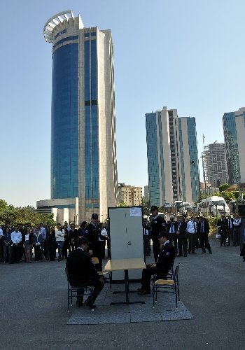 Gökdelendeki tatbikat nefes kesti