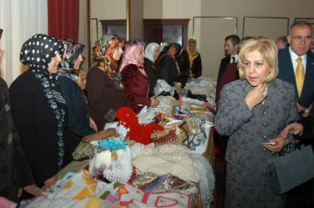 Gökkuşağı Derneği, Öğrenciler Yararına Sergi Açtı
