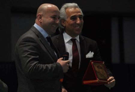 Gökkuşağı Derneği'nden aile içi iletişim konferansı