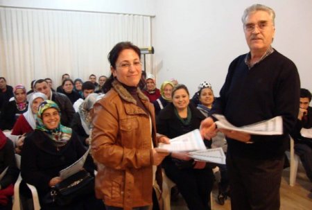 Gökkuşağı Eğitim ve Yardımlaşma Derneği'nden aile semineri