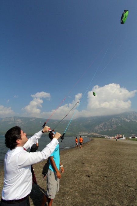 Gökova, kiteboardda dünya şampiyonasına evsahipliği yapmak istiyor