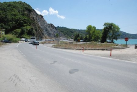 "Göktepealtı'ndaki Kavşak Küçültülmeli"