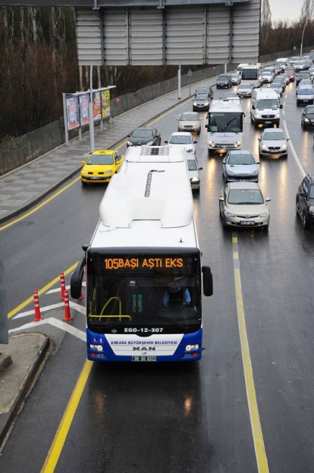 Gölbaşı-AŞTİ metrobüs seferleri başladı