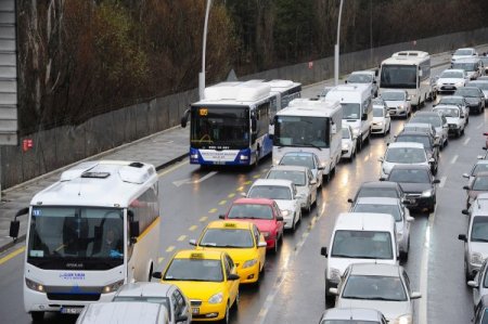 Gölbaşı-AŞTİ metrobüs seferleri başladı