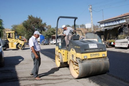 Gölbaşı Sanayi Sitesi'nde yollar asfaltlanıyor