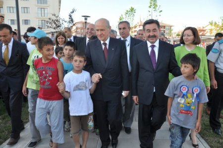 Gölbaşı Uluslararası Göller, Andezit Ve Sevgi Çiçeği Şenliği Başladı