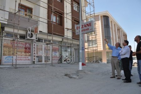 Gölbaşı'nda Konya yolu üzerindeki binaların cepheleri yenileniyor