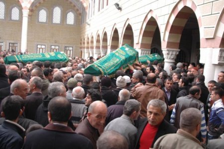 Gölde Boğulan 4 Kişi Toprağa Verildi