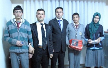 Göle FEM Dershanesi'nin 'Kutlu Doğum' sınav sonuçları açıklandı