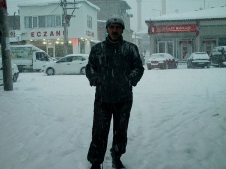 Göle'de Kar Kalınlığı 1 Metreyi Buldu