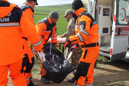 Gölete giren şahıs boğularak öldü