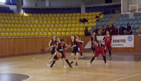 Gonca Anadolu Lisesi basketbol takımı il ikincisi oldu