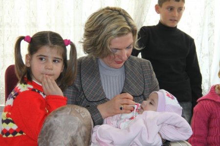 Gönül elçileri Sevgievleri'ni ziyaret etti
