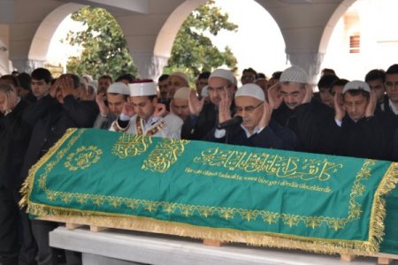 Gönül insanı Şerafettin Kocaman dualarla uğurlandı