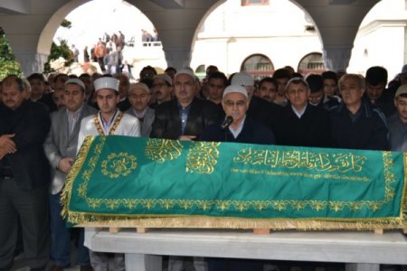 Gönül insanı Şerafettin Kocaman dualarla uğurlandı